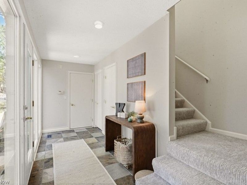 249 Tinkers Trail, Aurora, OH 44202 Photo 5