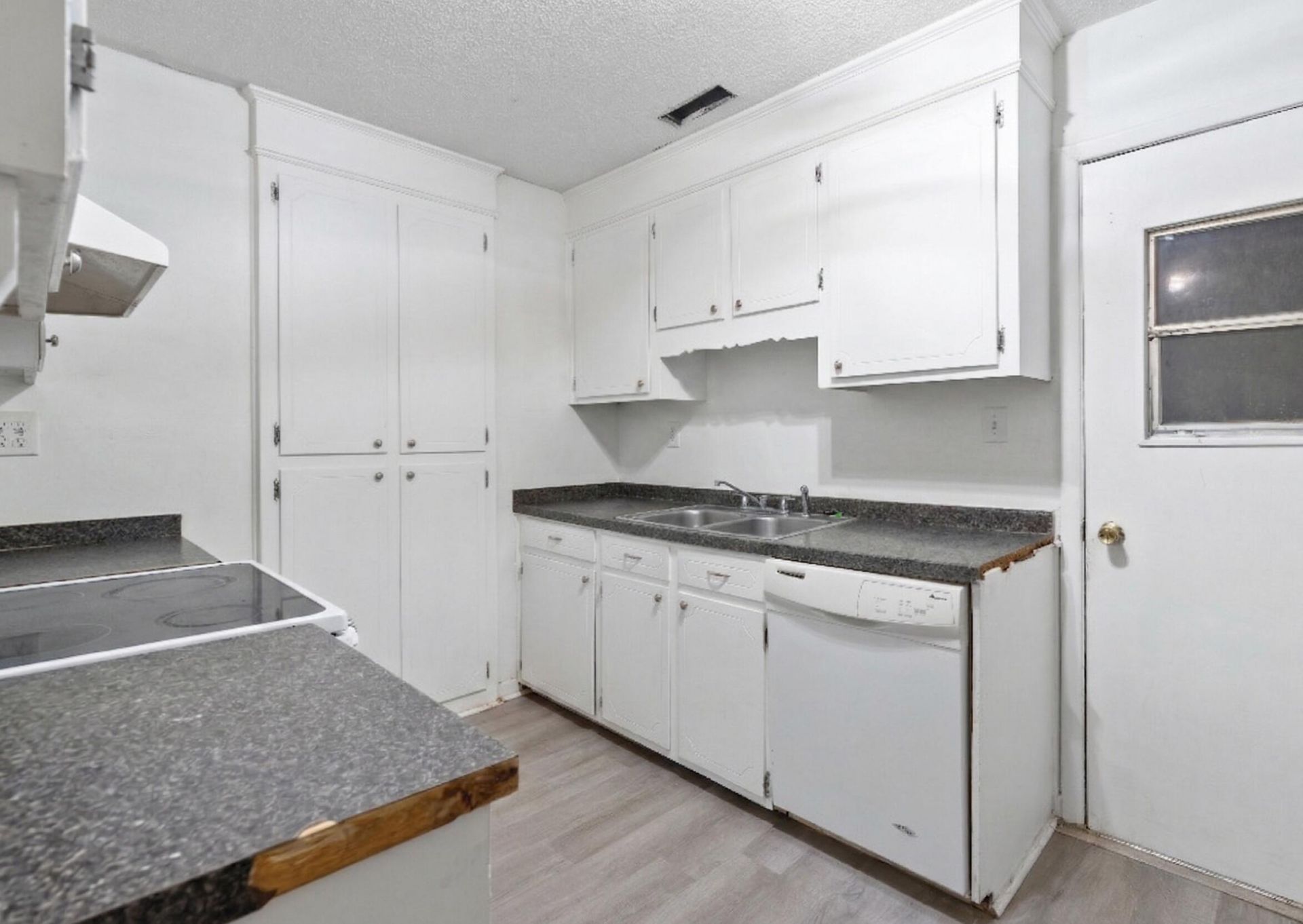 114 Rahway Road Photo 2