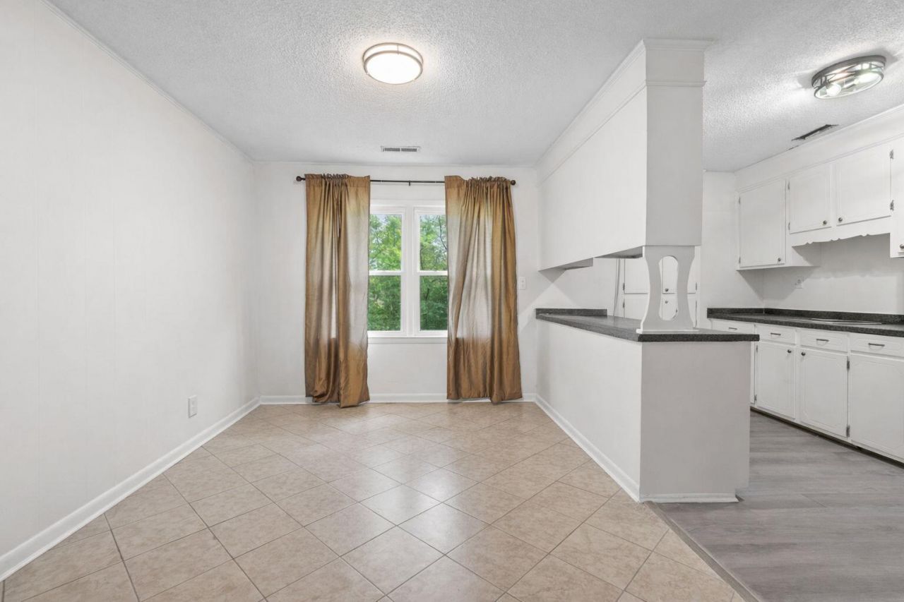 114 Rahway Road Photo 3