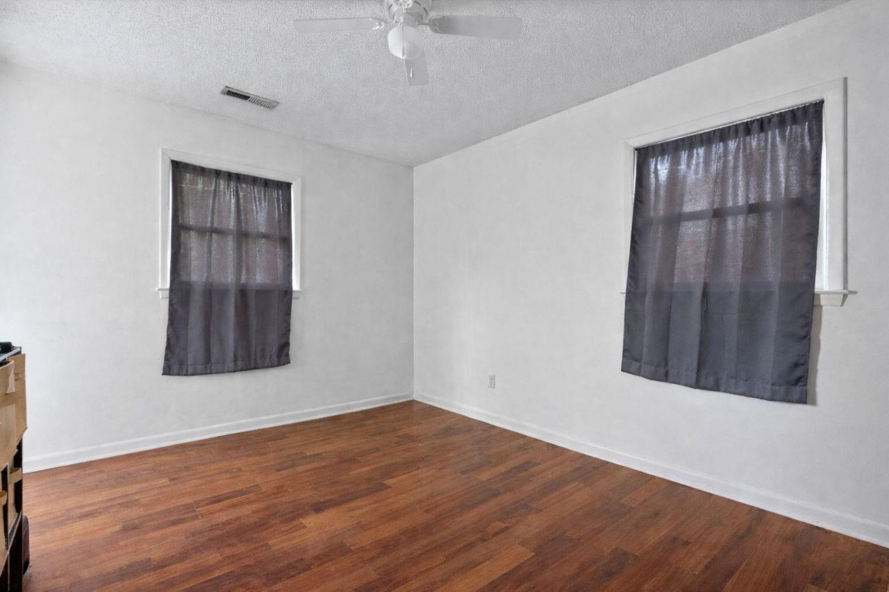 114 Rahway Road Photo 6