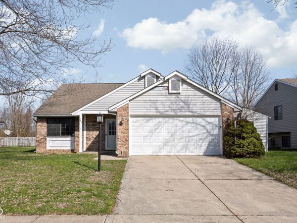 249 Meadow Glen Drive, Avon, IN 46123