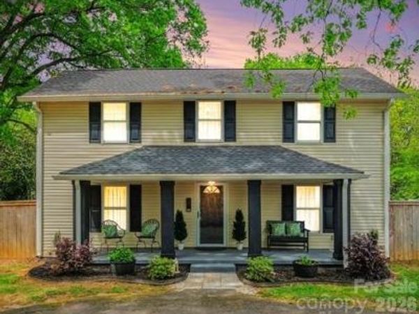 500 Boger Street , Mooresville, NC 28115