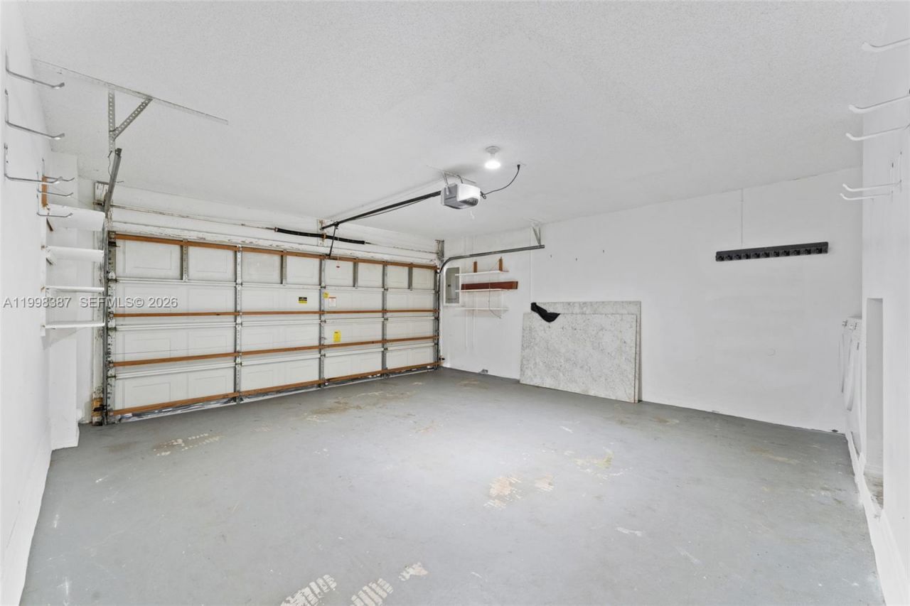 1120 W Lake St, Hollywood, FL 33020 Photo