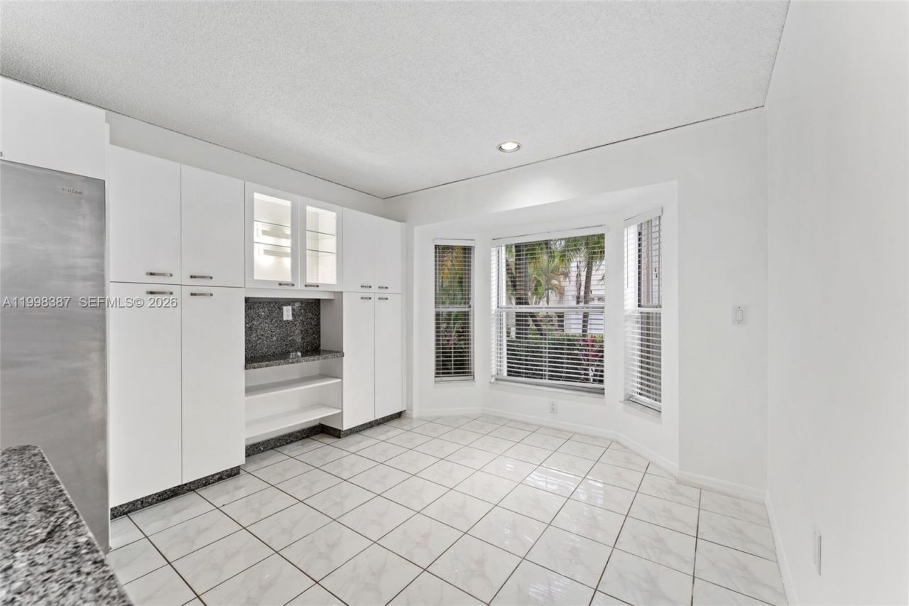 1120 W Lake St, Hollywood, FL 33020 Photo