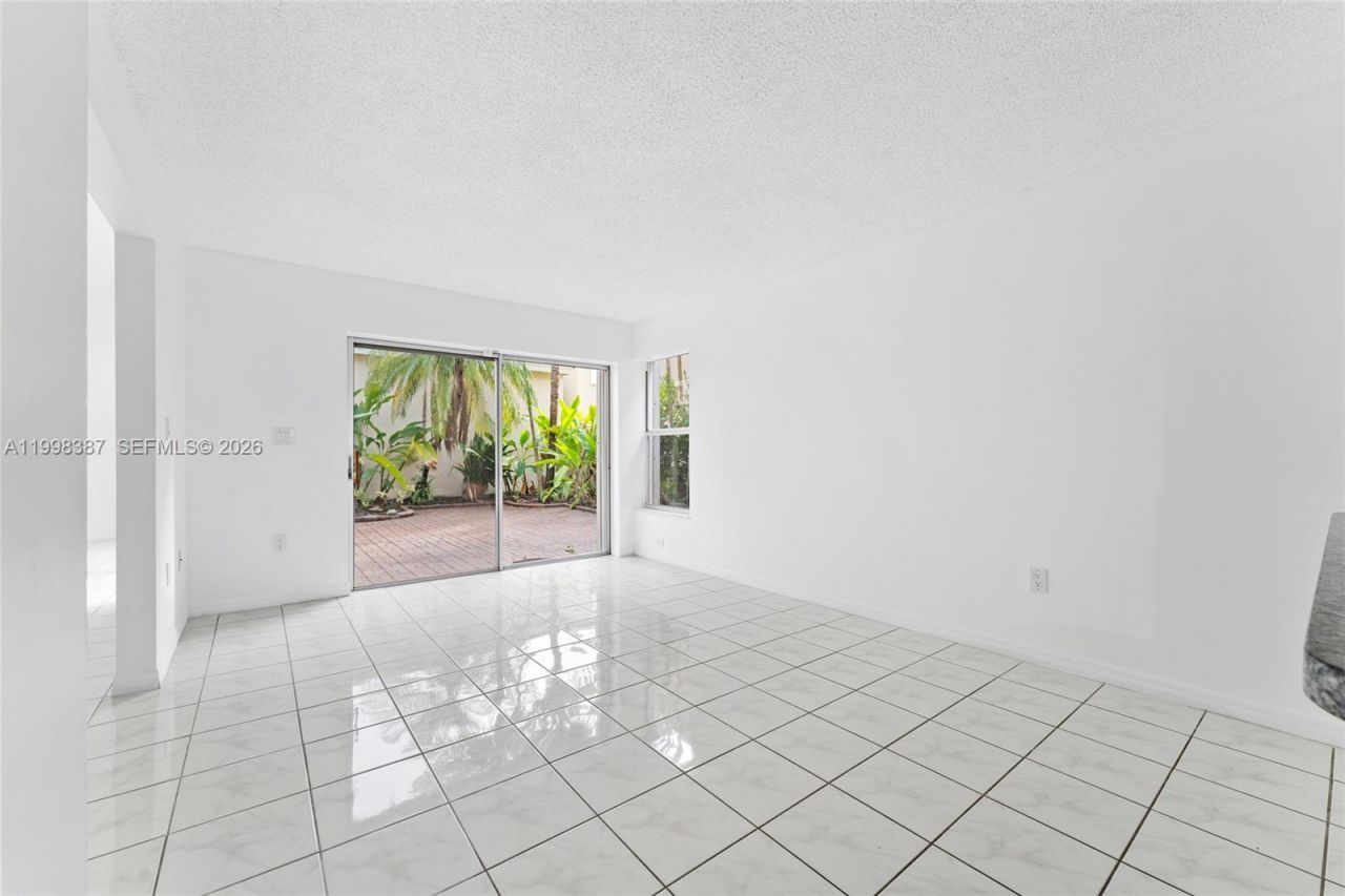 1120 W Lake St, Hollywood, FL 33020 Photo