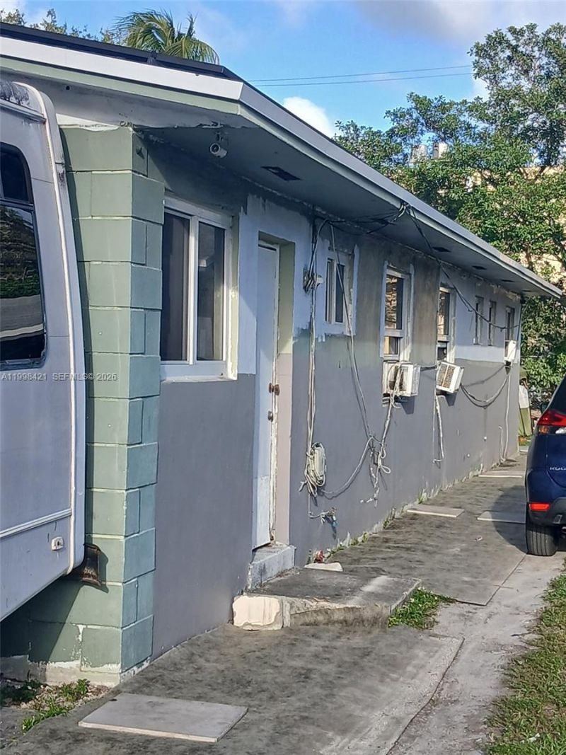 7641 NW 2nd Ct, Miami, FL 33150 Photo