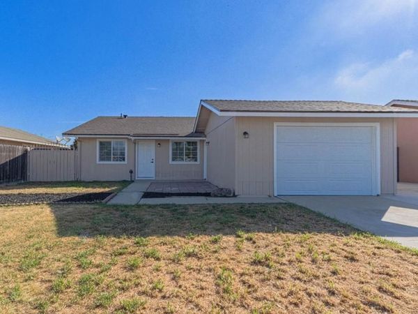 614 Maple Street, King City, CA 93930