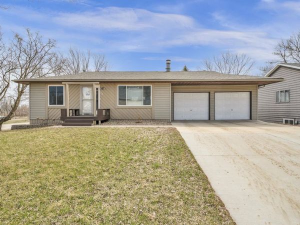 22 Maple Drive, Lake Park, IA 51347