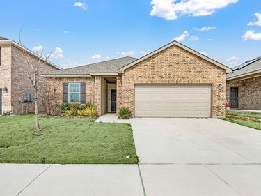 4724 Swan Neck Drive, Fort Worth, TX 76179