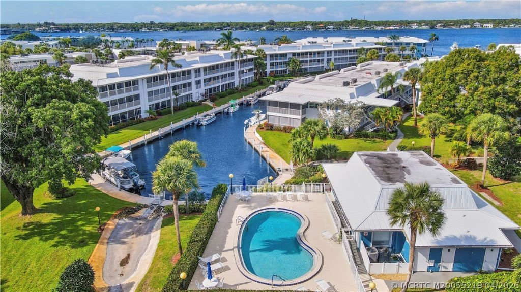 1854 SW Palm City Road, Unit 203, Stuart, FL 34994 Photo