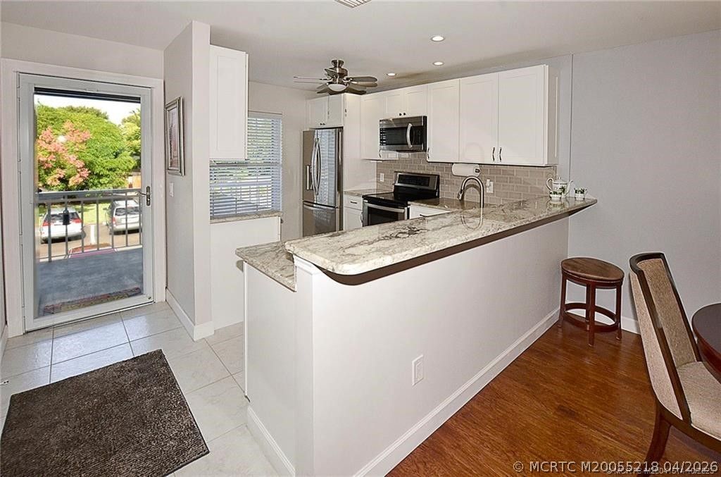 1854 SW Palm City Road, Unit 203, Stuart, FL 34994 Photo