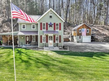 132 GEARY WOLFE ROAD, PINE GROVE, PA 17963