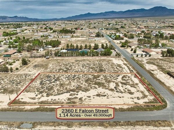2360 E Falcon Street , Pahrump, NV 89048