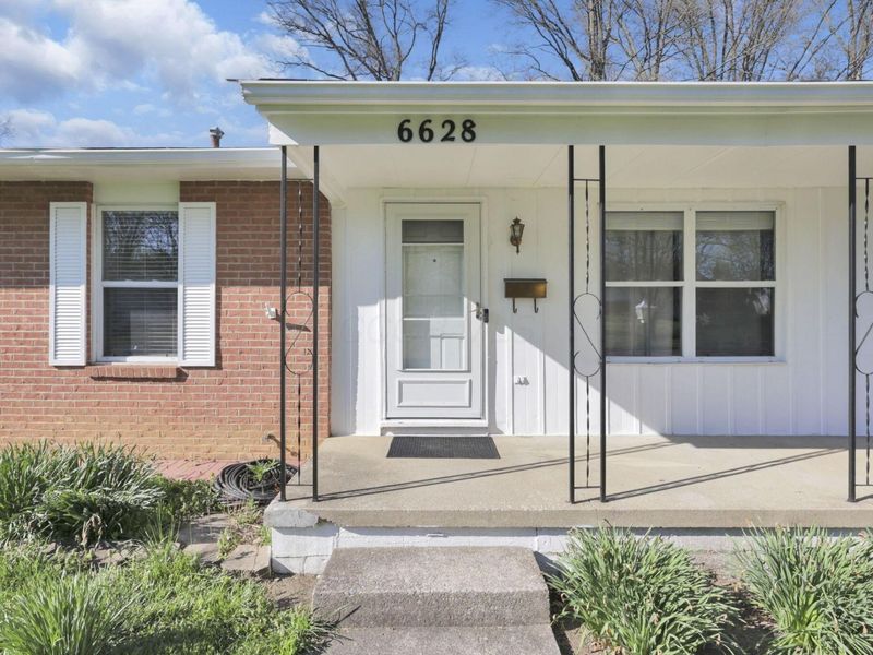 6628 Red Coach Lane, Reynoldsburg, OH 43068 Photo 4