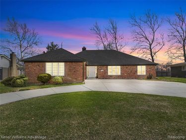 17005 Westland Avenue, Southfield, MI 48075