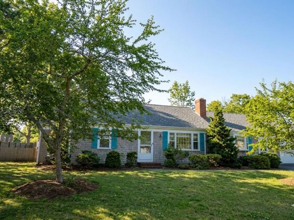 15 Mulford Street , South Yarmouth, MA 02664