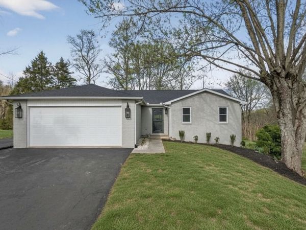 3766 Old Bridge Rd, Cookeville, TN 38506