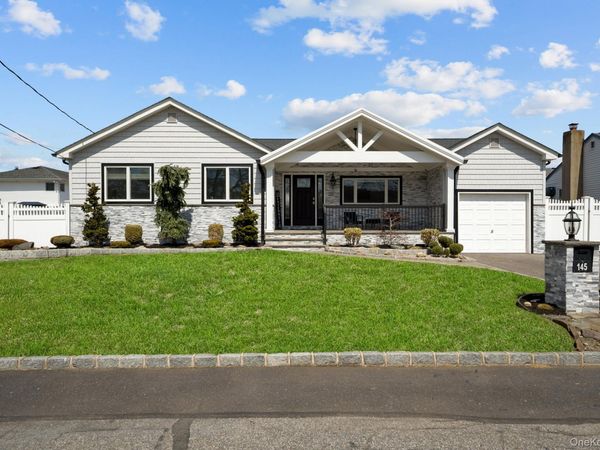 145 Ecker Avenue , West Babylon, NY 11704
