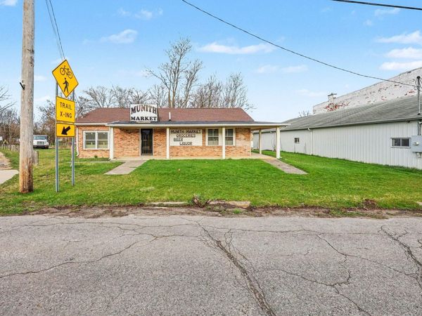 100 N Main Street, Munith, MI 49259