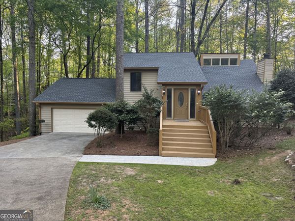 680 Branch Valley Court, Roswell, GA 30076