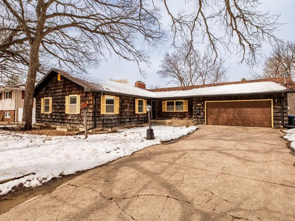 101 19th Avenue N, Fargo, ND 58102