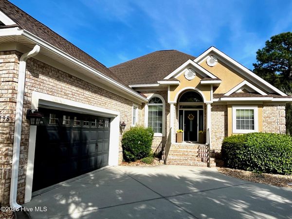 498 Carlton Court SW, Ocean Isle Beach, NC 28469