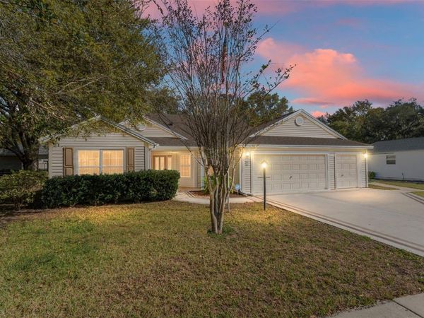 1205 BOWER LANE , LADY LAKE, FL 32159