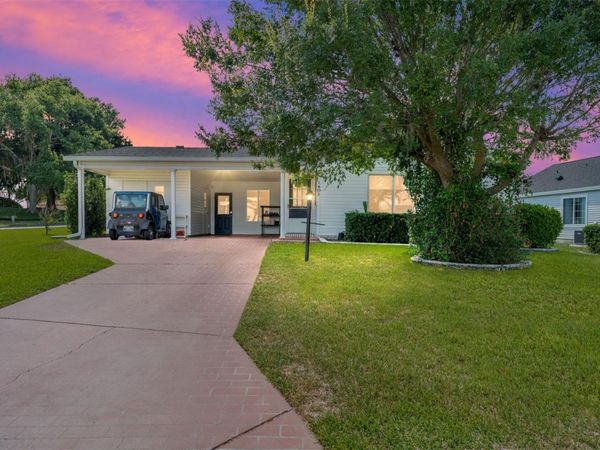 1401 W SCHWARTZ BOULEVARD , LADY LAKE, FL 32159