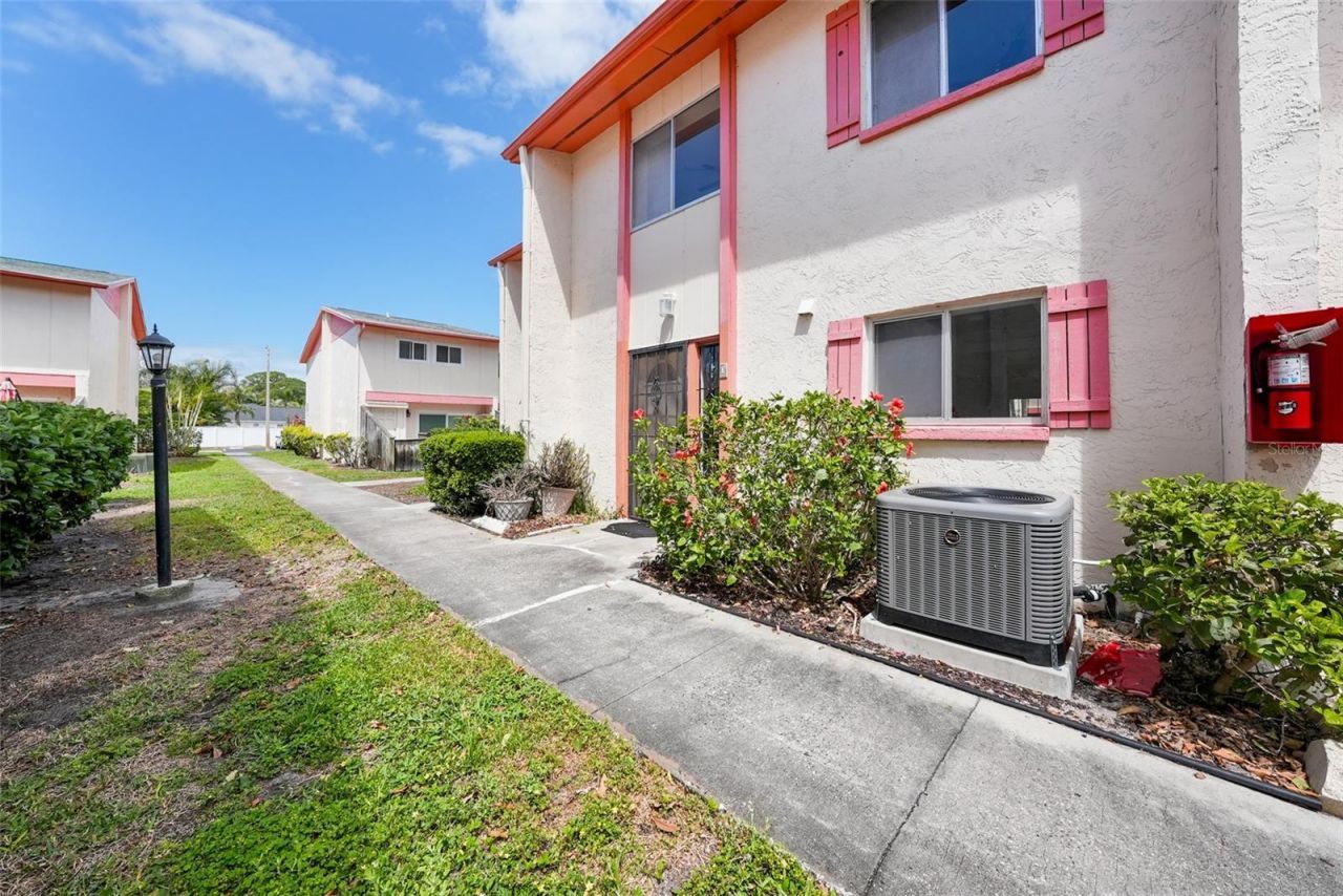 1635 58th Terrace S, Unit #2, Saint Petersburg, FL 33712 Photo