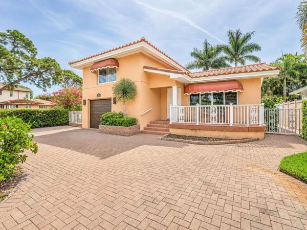 243 SNELL ISLE BOULEVARD NE, ST PETERSBURG, FL 33704