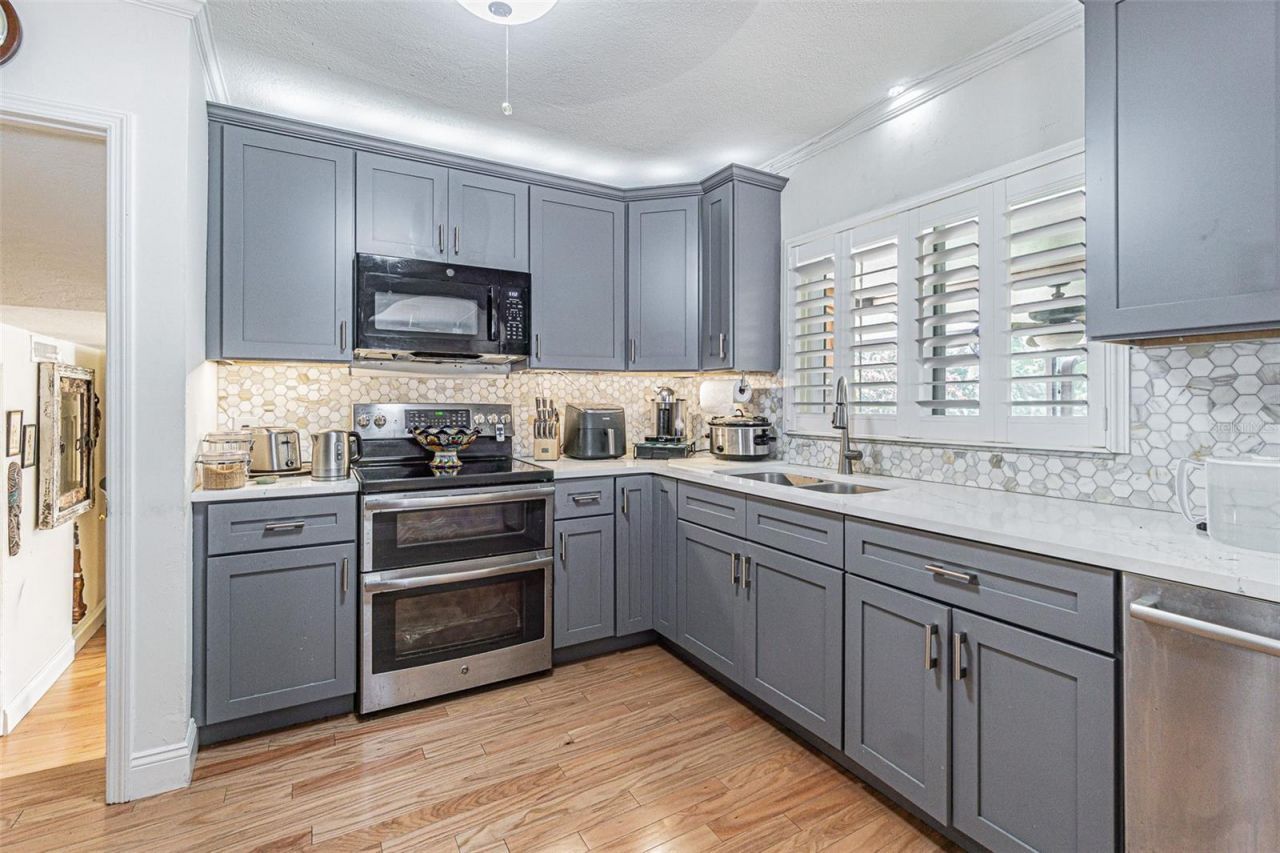 243 Snell Isle Boulevard Ne, Saint Petersburg, FL 33704 Photo