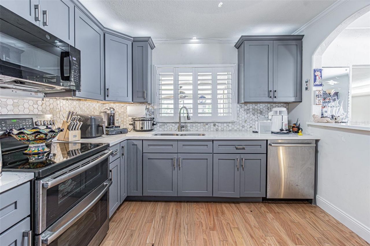 243 Snell Isle Boulevard Ne, Saint Petersburg, FL 33704 Photo