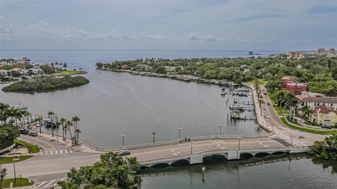 243 Snell Isle Boulevard Ne, Saint Petersburg, FL 33704 Photo