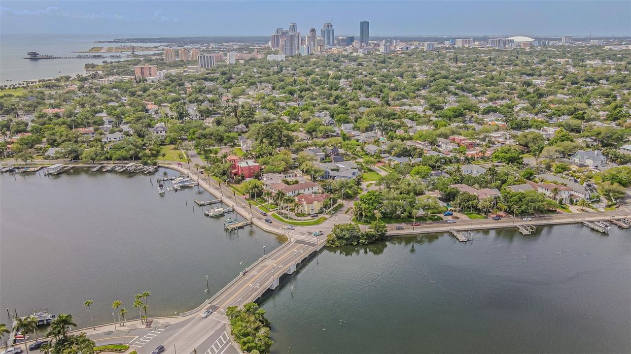 243 Snell Isle Boulevard Ne, Saint Petersburg, FL 33704 Photo