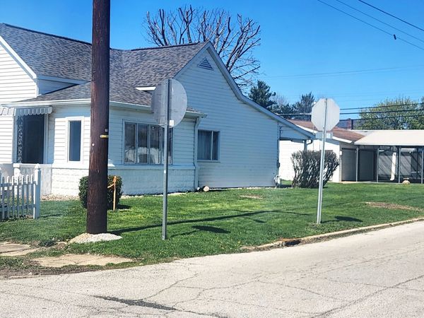 820 S B Street , Elwood, IN 46036