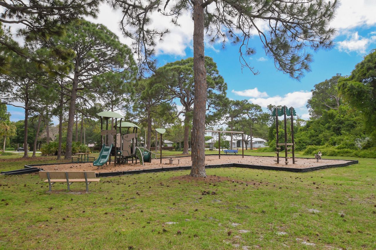 2263 NE Marlberry Lane, Jensen Beach, FL 34957 Photo