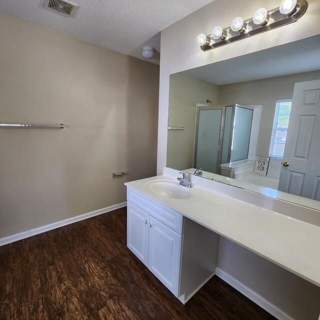 103 Lakewood Drive Photo 12