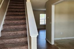 103 Lakewood Drive photo 4