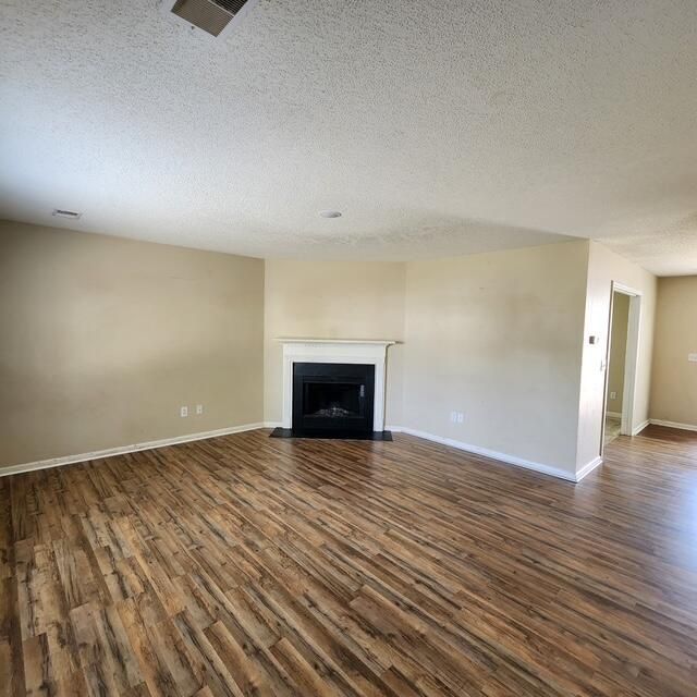 103 Lakewood Drive Photo 5