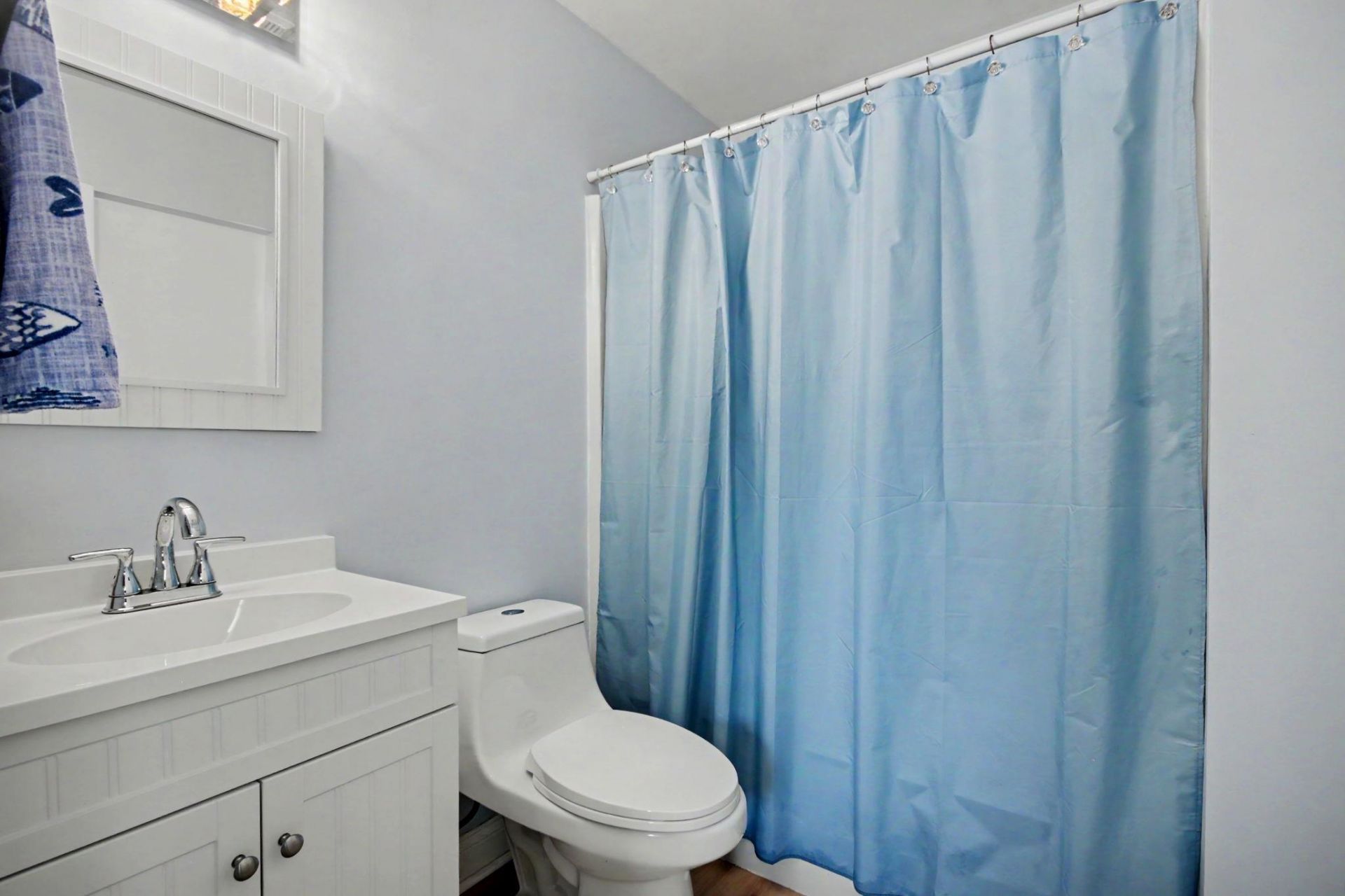 1001 Charles St. Photo 20