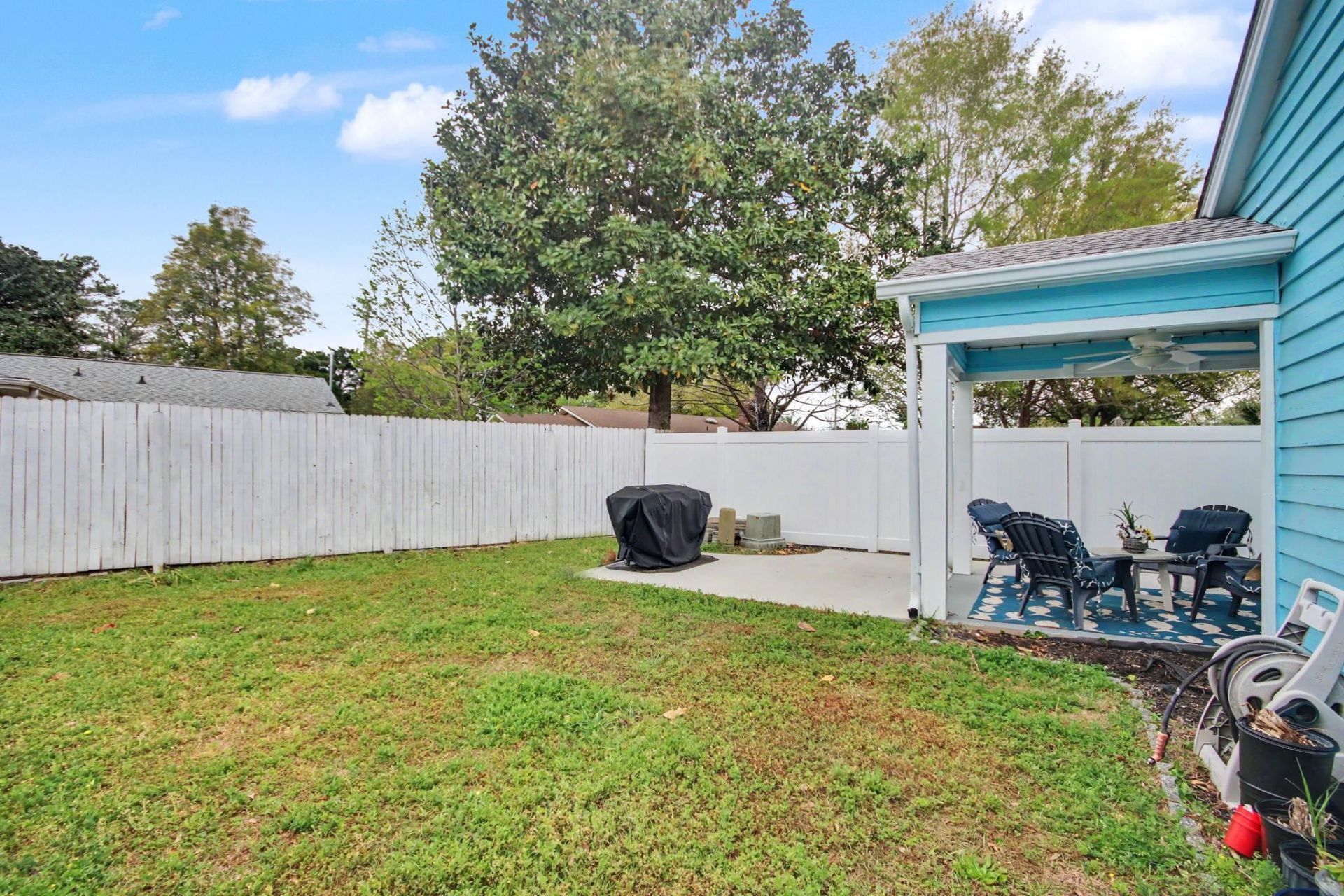 1001 Charles St. Photo 31