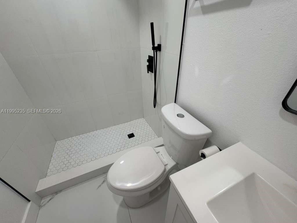 230 E 56th St, Unit A, Hialeah, FL 33013 Photo