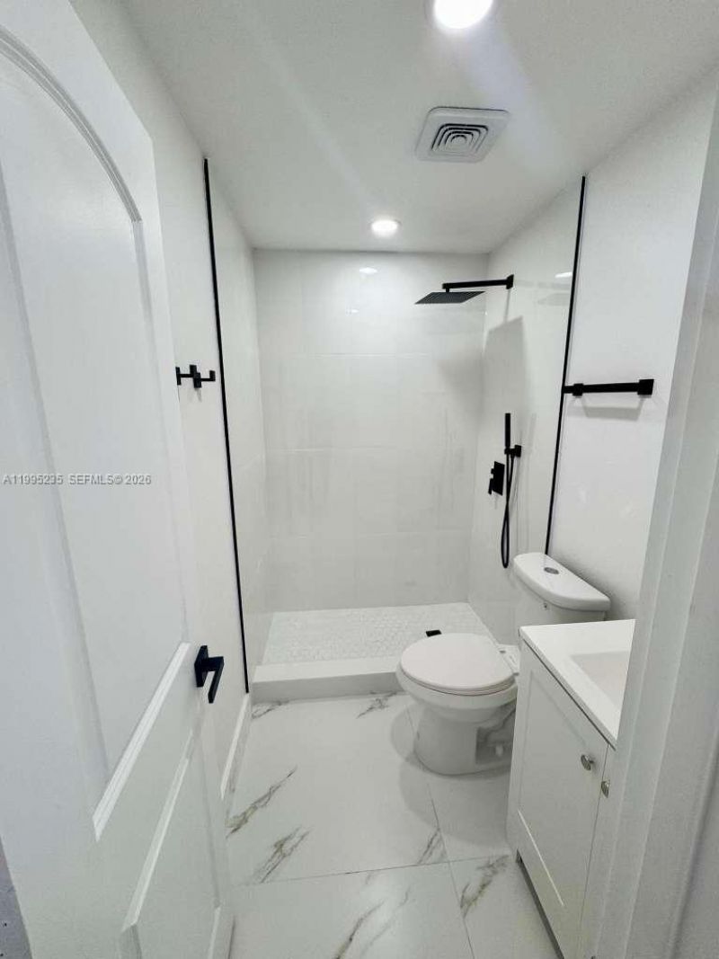 230 E 56th St, Unit A, Hialeah, FL 33013 Photo