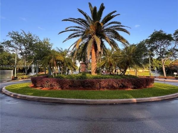 4943 Leeward Ln, Unit 3204, Dania Beach, FL 33312