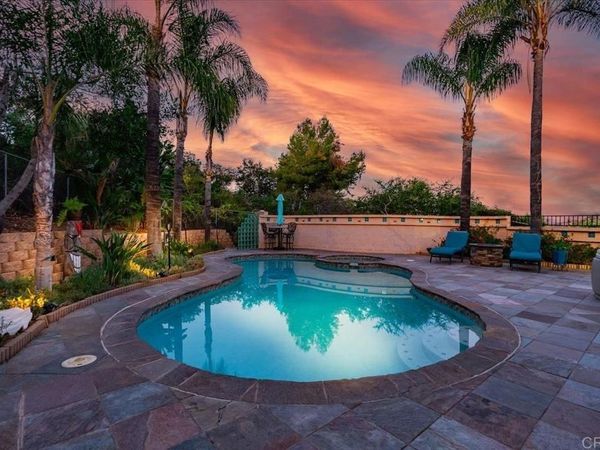 16355 Whispering Oaks Drive, Ramona, CA 92065