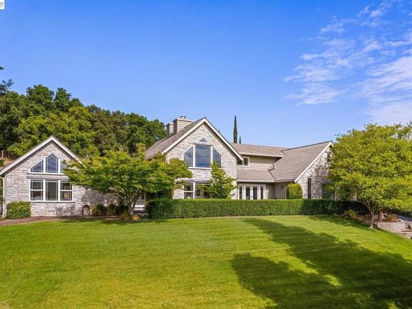 409 Oak Ln, Pleasanton, CA 94566