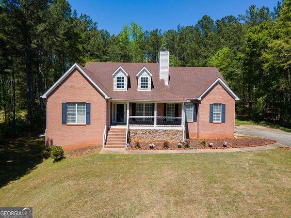 105 Applewood Way, Fayetteville, GA 30215
