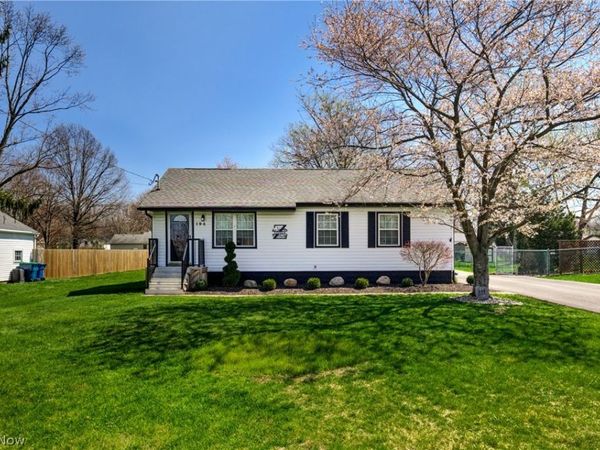 194 Fuller Drive NE, Warren, OH 44484