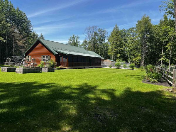 2243 West Lake Road, Poultney, VT 05774