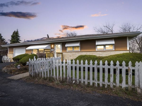 1714 Hebron Avenue , Zion, IL 60099